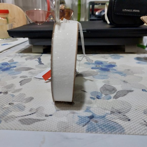 NEW YORK BIG APPLE LED ORNAMENT PRETTY FESTIVE ORNAMENT - Picture 5 of 8